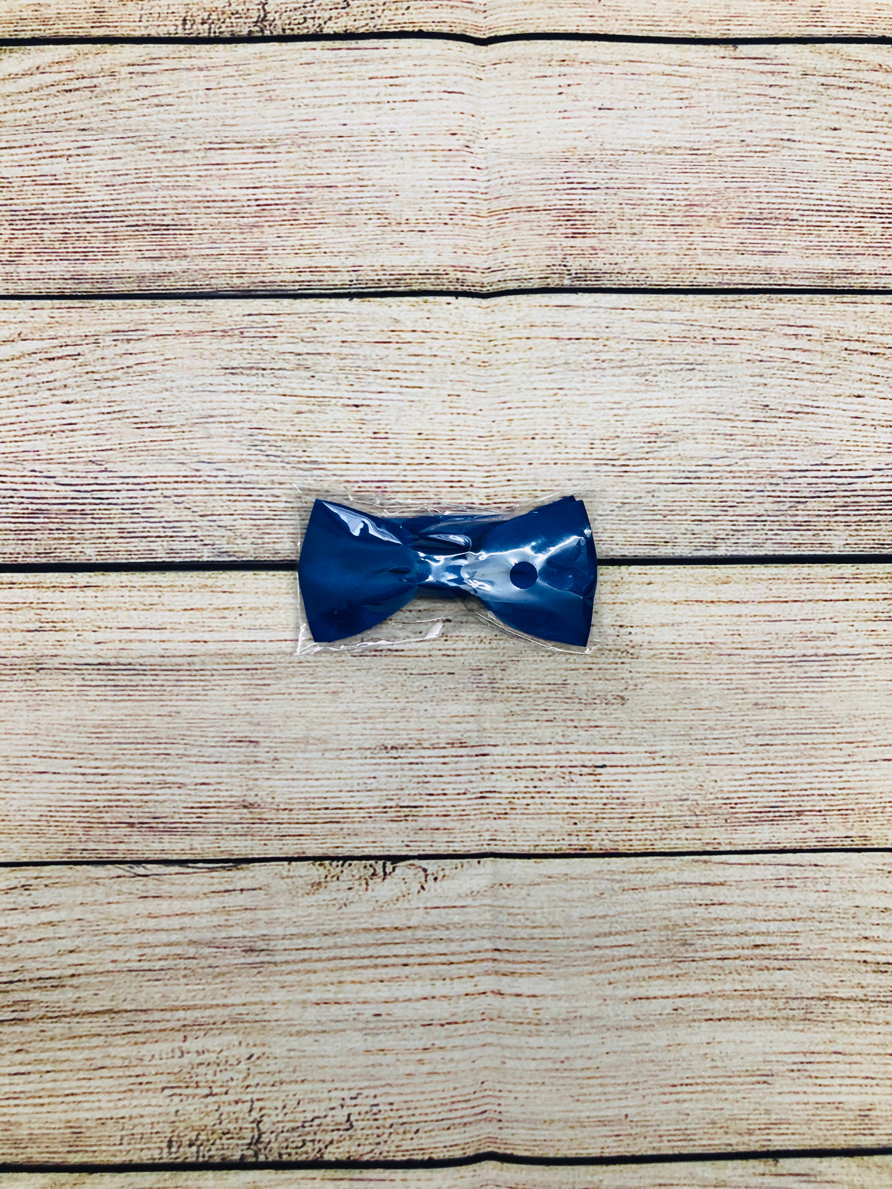 Blueberry Rush Bowtie