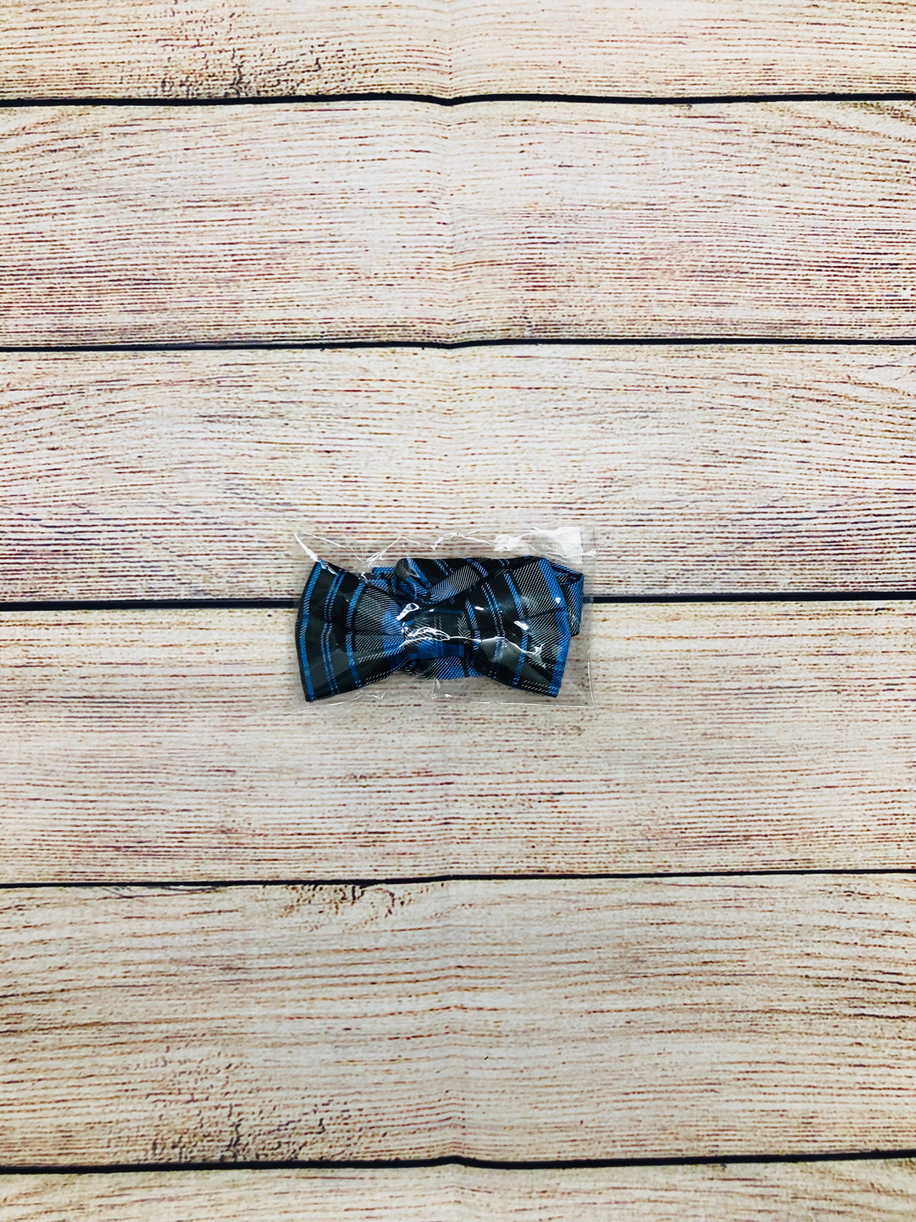 Blueberry Plaid Bowtie