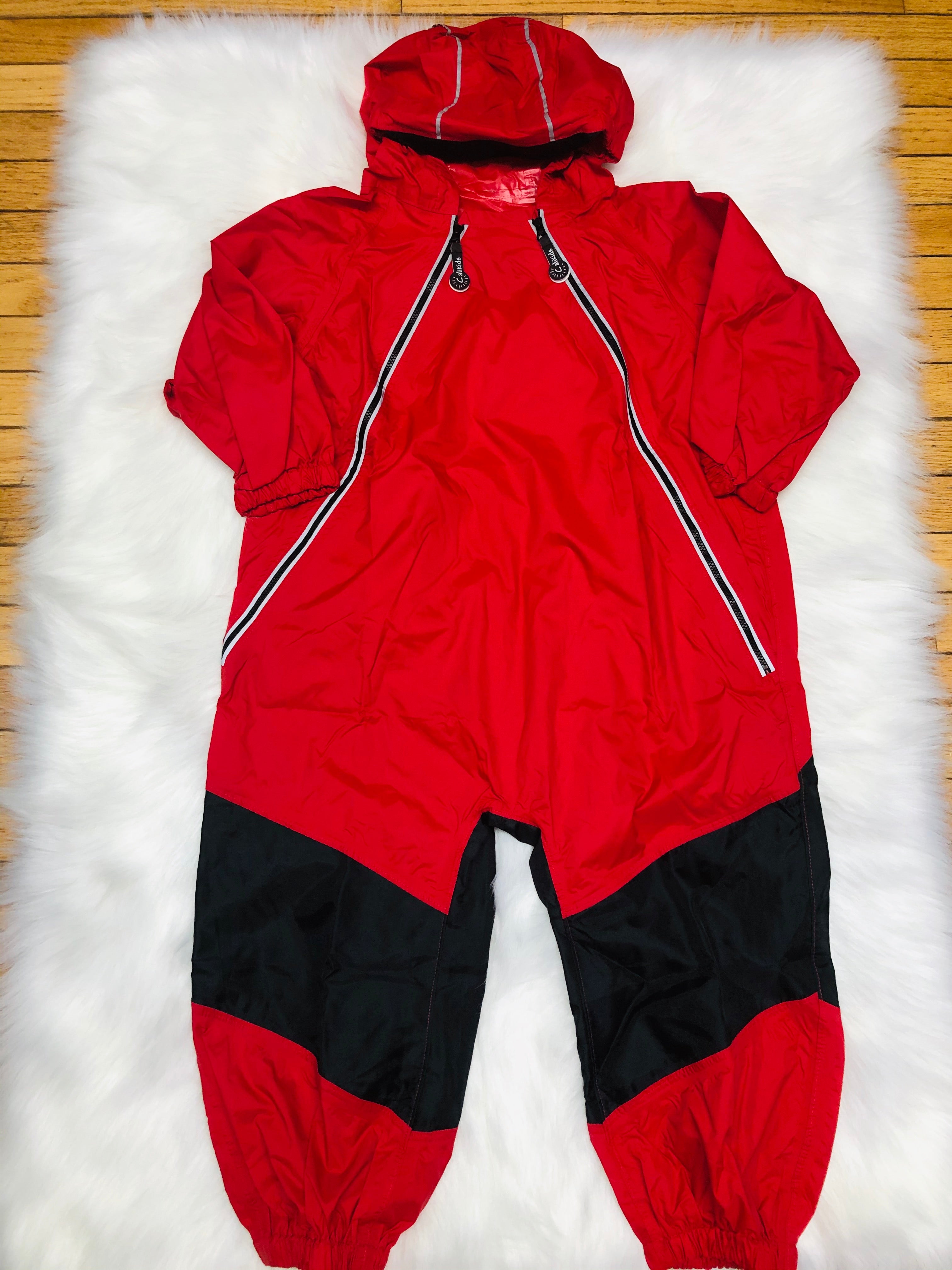 The Strawberry 2 Zipper Mid Season Rain Suit (INF)